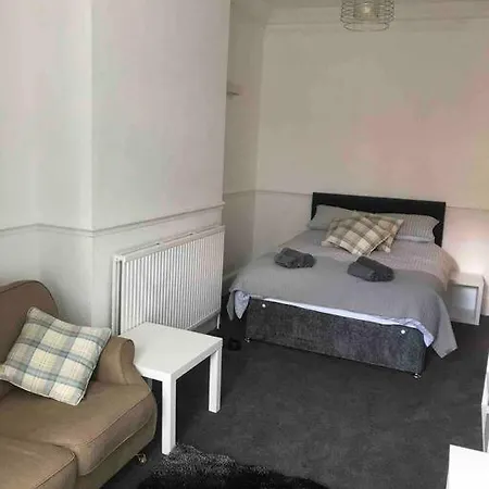 1studio Avenue House Apartmán *